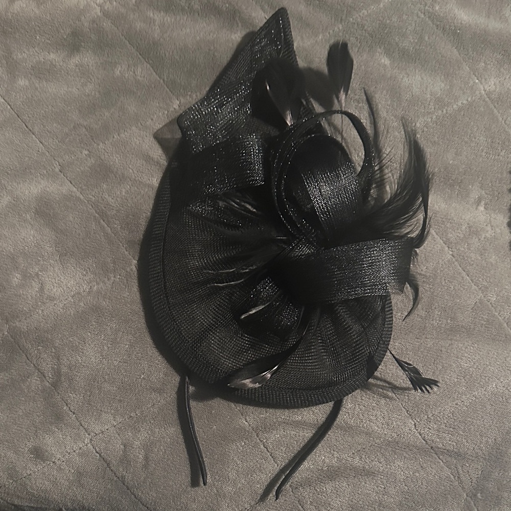 Unlisted Black Feathered Cocktail Fascinator